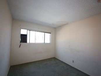 4th image of 2033 E 3rd St Unit 1H
