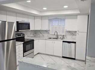 200 NE 12th Ave #C5, Hallandale, FL 33009