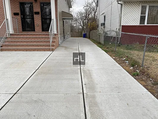 Rented by Highline Residential | media 27