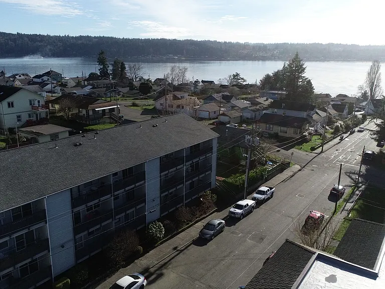 1010 Perry Ave #203 — Photo 10