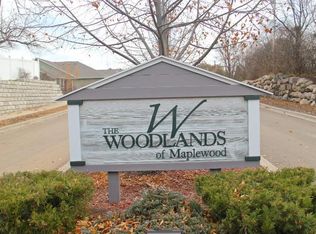 343 Lewis St, Maplewood, MN 55117