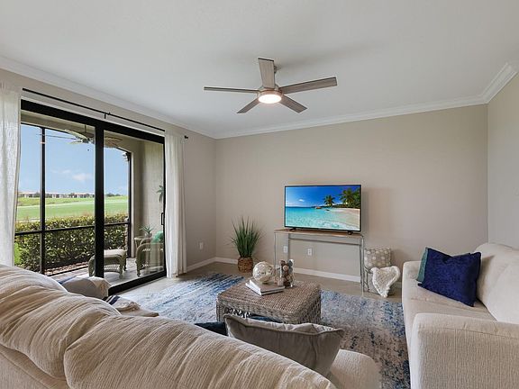 3rd image of 5558 Palmer Cir #104
