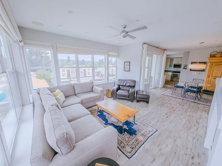 2030 N Pacific Ave #440 — Photo 1