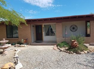 8236 N Emerine Pl, Tucson, AZ 85704