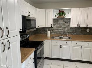 2114 Coolidge St, Hollywood, FL 33020