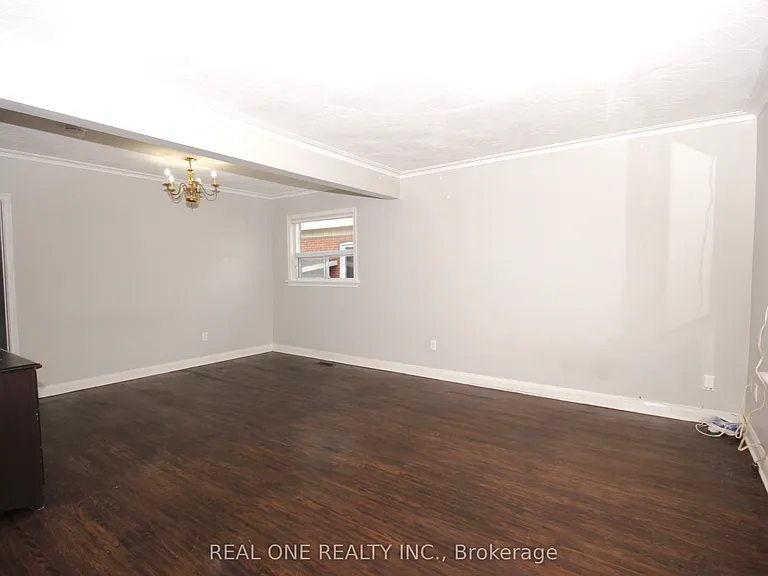 157 Shropshire Dr — Photo 4