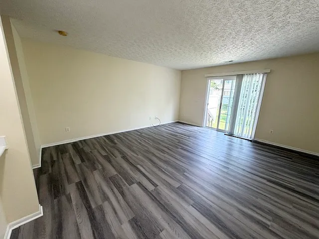 6722 Lagrange Dr — Photo 13