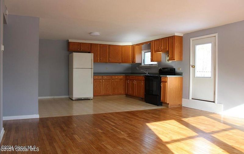 5th image of 1008 Engleville Road