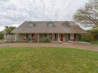 6117 Gainsborough Rd, Amarillo, TX 79106