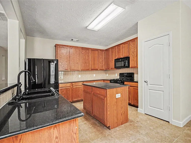 7419 Hollister Rdg — Photo 7