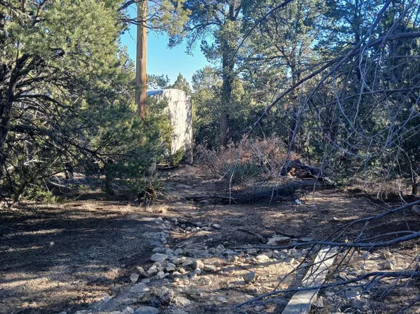 28 Tebbetts Rd, Edgewood, NM 87015