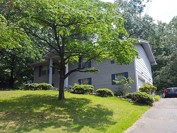 3rd image of 180 Ferndale Dr