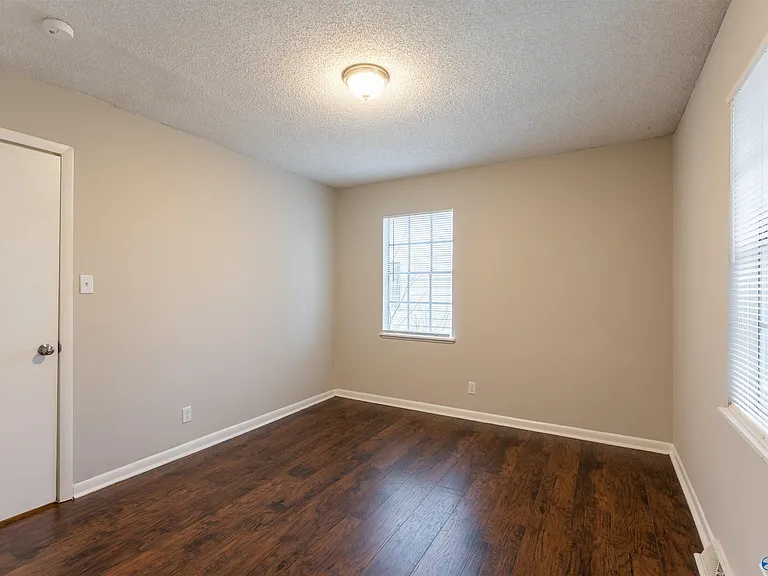 514 Lisa Ln NW — Photo 15