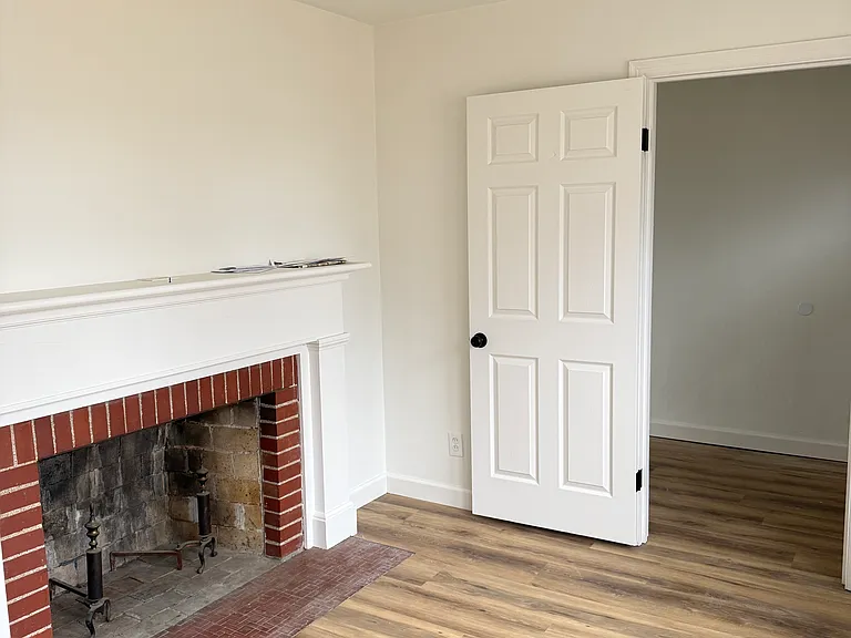 938 S Geyer Rd — Photo 1
