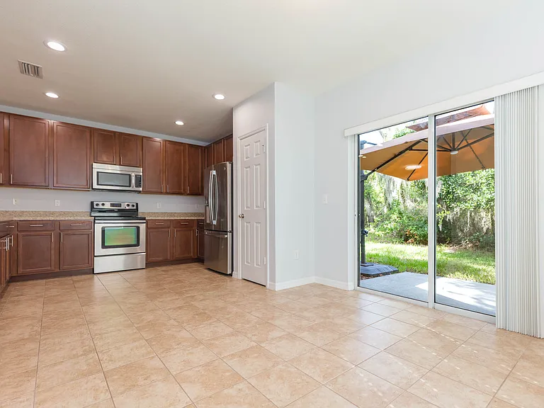 15948 Fishhawk View Dr — Photo 14