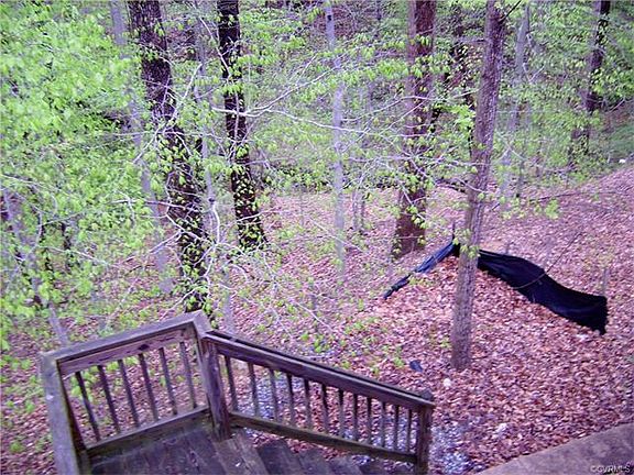 5th image of 3007 Rolling Hill Dr