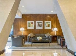 4 Horizon Rd APT 803, Fort Lee, NJ 07024