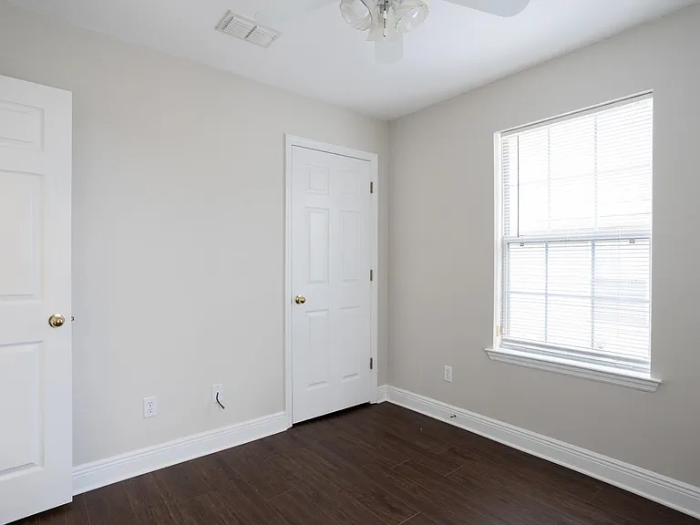 3569 Chatelaine Dr — Photo 29