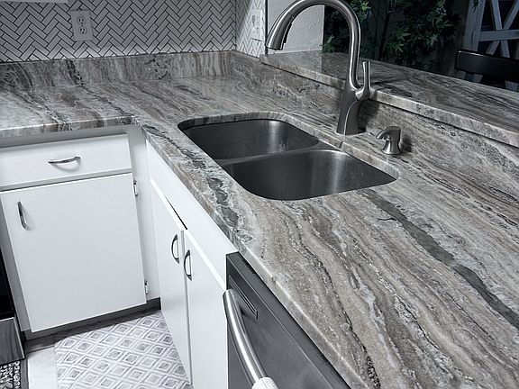 5th image of 6211 Bayside Key Dr