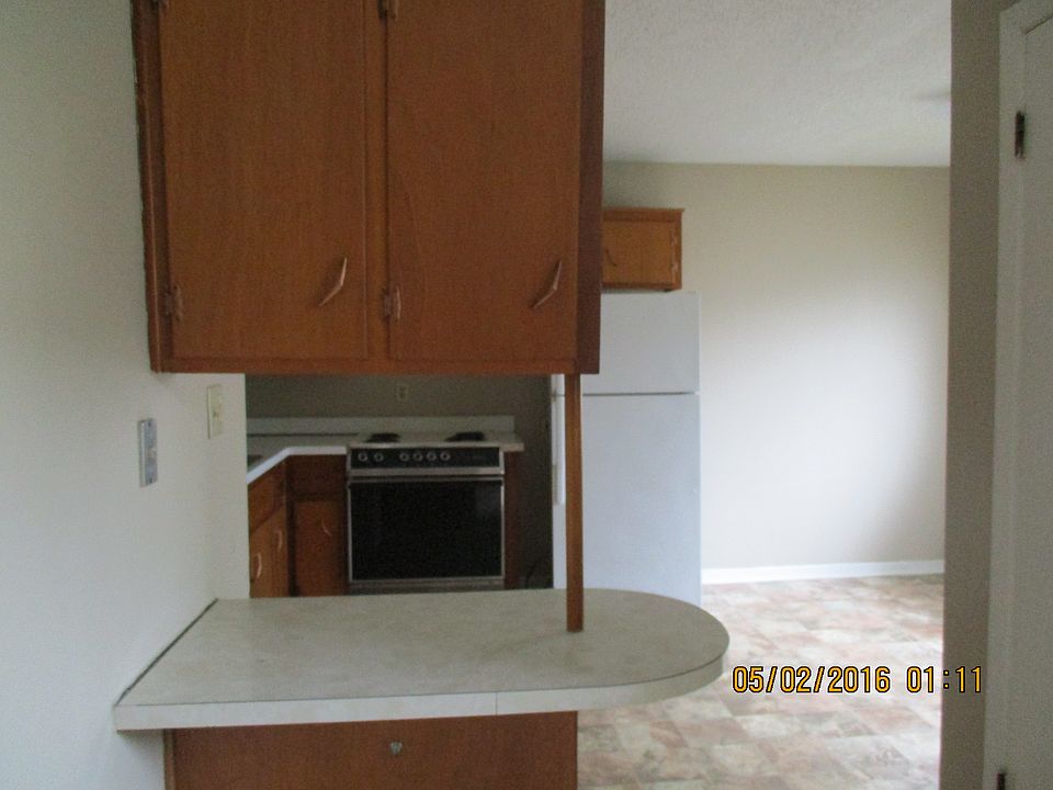 2nd image of 2911 Seneca St APT A