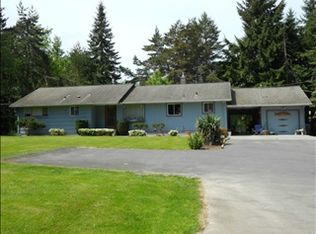 685 Bond Rd, Castle Rock, WA 98611