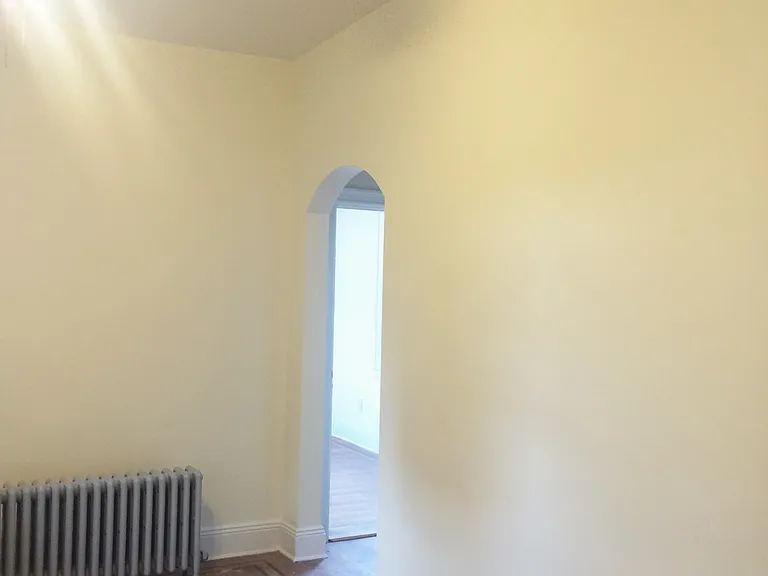 416 22nd St #5 — Photo 8