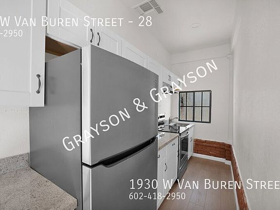 3rd image of 1930 W Van Buren St #18