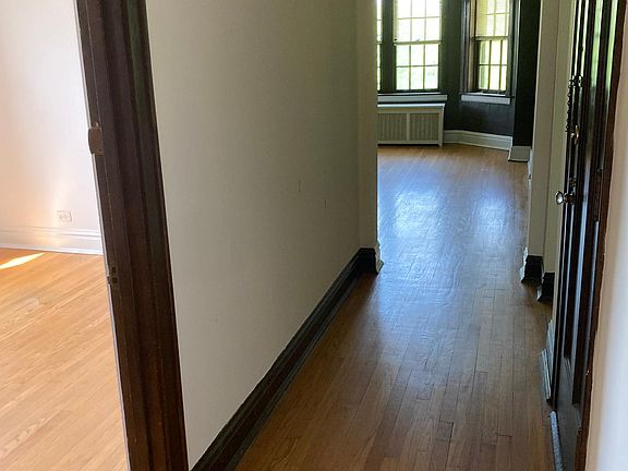 2nd image of 706 S Maple Ave #3S