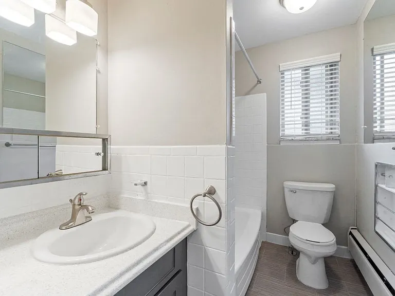 Amber Apartments — Photo 11