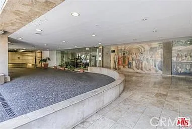 2 bed, 1210 sqft, $3,100 — Photo 2