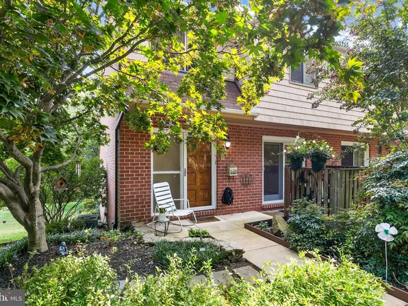 35 Lighttown Ct #35, Baltimore, MD 21208