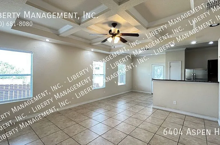 6404 Aspen Hl — Photo 4