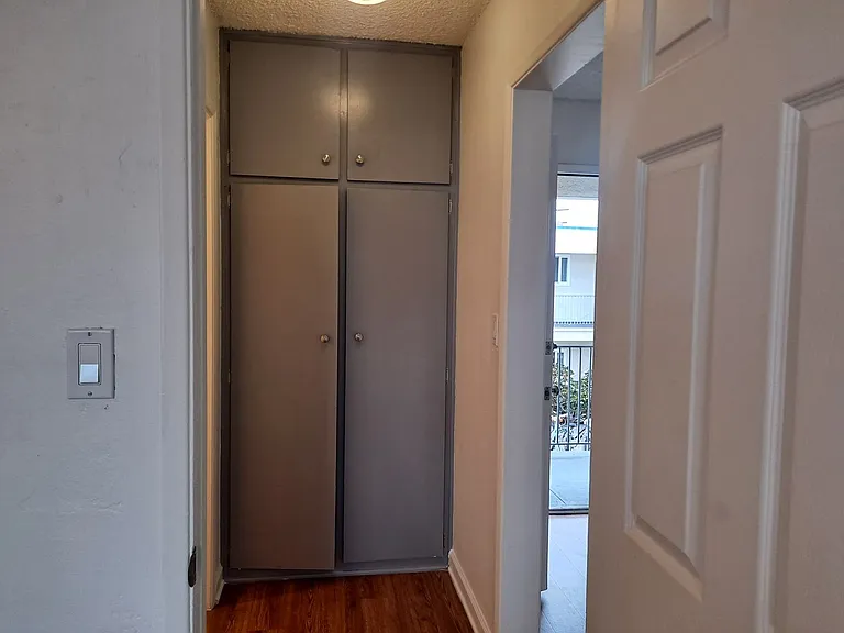1156 Hornblend St — Photo 9