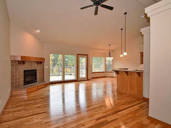 3rd image of 5211 S Bates Dr