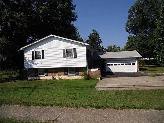3rd image of 229 N Logsdon Pkwy