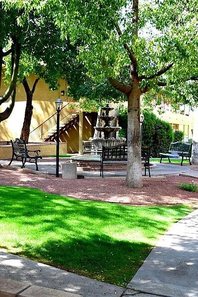 Sunpointe Gardens Apartments