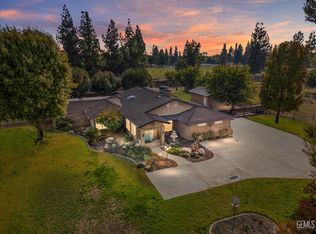 1334 Renfro Rd, Bakersfield, CA 93314