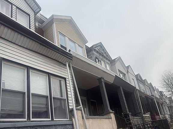 2nd image of 6125 Locust St