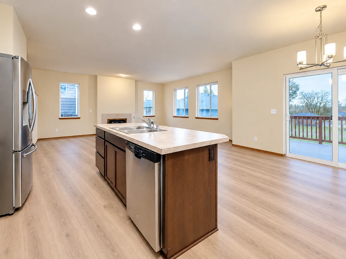 Modern 4BR Corner-Lot Home with Deck & Surrounding Views — Photo 3