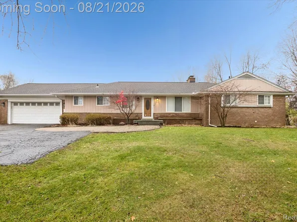 30609 Inkster Rd, Franklin, MI 48025