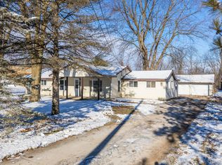 1202 W Cook Rd, Grand Blanc, MI 48439