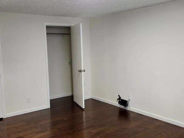 58 Kenwood Dr — Photo 19