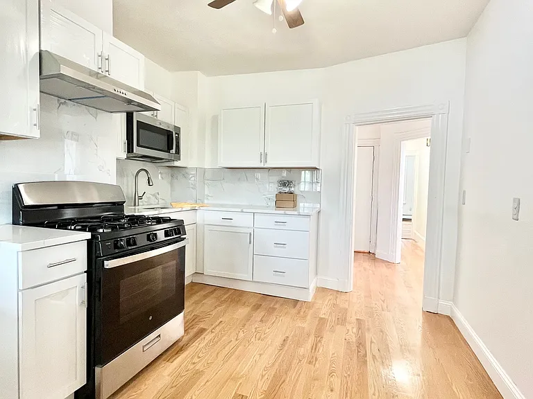 200 Highland St #3 — Photo 7