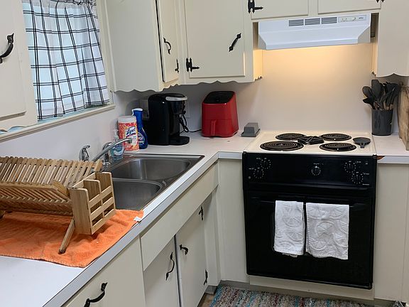 5th image of 7141 Melba St
