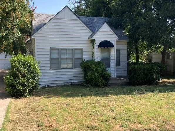 1121 Park Dr, Hillsboro, TX 76645