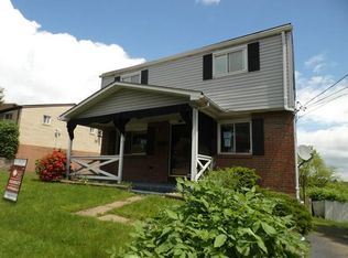 119 Preston Dr, Braddock, PA 15104
