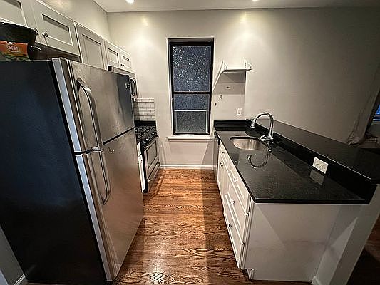 2nd image of 617 Flatbush Ave APT A1