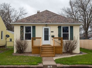 1852 Central Ave, Bettendorf, IA 52722