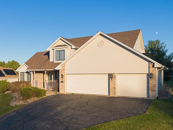 2nd image of 11399 Bayberry Dr
