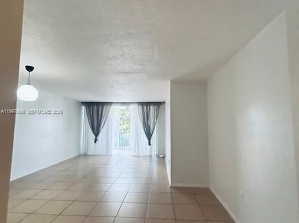 1680 NE 191st St #2142, Miami, FL 33179